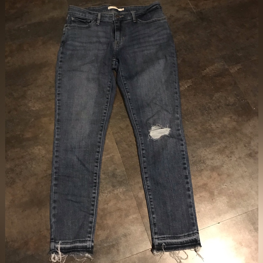 Levi’s 711 Skinny Frayed Hem Jeans size 29